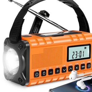 Nouvelle radio d'urgence multifonction haute capacité, solaire, à manivelle, avec power bank, lampe torche et lampe de lecture - Product Image 2
