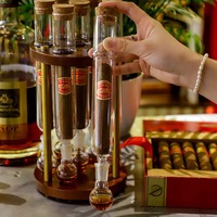 Humidor à cigares en verre artisanal de luxe avec fonction d'aromathérapie pour le stockage et la présentation des cigares
