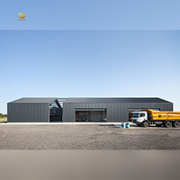 Almacén Prefabricado de Estructura de Acero Moderna con Revestimiento Metálico Aislado y Resistente a la Intemperie, Taller de Fabricación