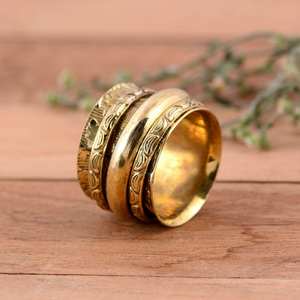 Anillo Giratorio Unisex con Bisel de Latón Chapado en Oro de 14K, Hecho a Mano, Moderno - Product Image 4