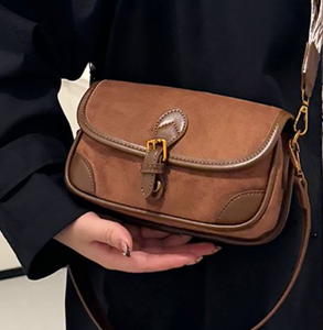 ขายส่งจากโรงงาน กระเป๋าแฟชั่นสะพายข้าง ดีไซน์หรูหรา สีพื้นเรียบง่าย สำหรับสุภาพสตรี - Product Image 4