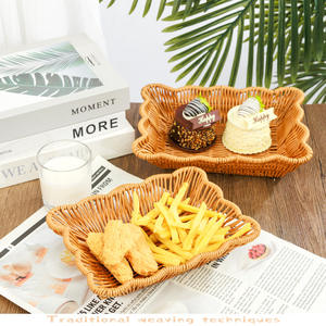 ถาดผลไม้ทรงหลายเหลี่ยม วัสดุ PP ลายหวายเทียม ยี่ห้อโบไบ สำหรับใส่ขนม ของว่าง ปาร์ตี้ หรือเก็บขนมปัง  ตะกร้าสาน - Product Image 1