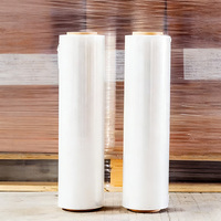 Film étirable souple LLDPE 300m Haute résistance à la traction Adhésion unilatérale Emballage de palettes Utilisation industrielle durable
