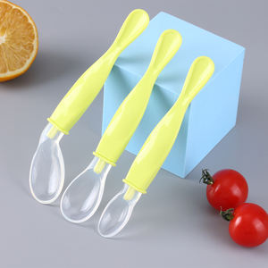 Vente en gros de cuillères pour bébés en silicone de qualité alimentaire fabriquées en PP Conception simplifiée à débit variable sans BPA pour les enfants de 1 à 4 ans - Product Image 2