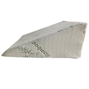 Coussin d'<span class=keywords><strong>oreiller</strong></span> triangulaire en mousse à mémoire de forme haute densité sac de combinaison de coupe d'éponge de lit à angle moderne emballé pour l'exportation <span class=keywords><strong>Amazon</strong></span> - Product Image 3