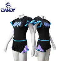 Uniforme de danse de cheerleading de haute qualité à manches courtes, design simple, jupe de compétition avec diamants scintillants