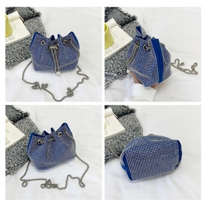 Bolsos de Mano de Moda al por Mayor con Cadena y Diamantes Brillantes para Damas, Bolsos de Cuero para Llevar Bajo el Brazo, Bolsos Cruzados para Mujer - Product Image 4