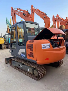 Excavadora Usada ZAXIS de 6 Toneladas, Modelo 2022, Tipo Oruga Naranja, Equipo Pesado con Motor Hitachi y Componentes Hidráulicos - Product Image 6