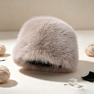 Chapeau d'hiver pour <span class=keywords><strong>femme</strong></span>, nouveau style, épais et chaud, en fausse fourrure, avec cache-oreilles à motif écossais, brodé à la main, style mongol - Product Image 1