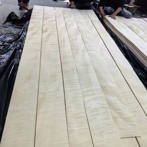 0.5mm Natural <strong>Sycamore</strong> Wood <strong>Veneers</strong> Dyed Lacewood <strong>Veneer</strong> for Furniture and Plywood Surface - Product Image 2