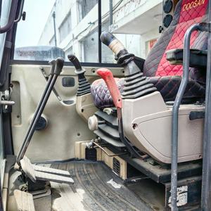 इस्तेमाल किए गए डोसन DH80-7 खुदाई, शक्तिशाली इंजन, 8-टन परिचालन उपकरण, छोटे बुनियादी ढांचे के निर्माण के लिए प्राथमिकता - Product Image 5