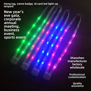 Lanyards Luminosos LED de Nailon Reutilizables y Duraderos al por Mayor para Graduaciones, Ramadán, Acción de Gracias, Eventos Comerciales, Ferias y Visitantes - Product Image 3