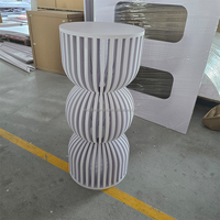 Présentoirs modernes en acrylique blanc pour desserts de mariage, socles de taille personnalisable pour toile de fond de fête