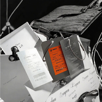 Étiquettes suspendues en métal aluminium avec logo personnalisé |   Finition argentée, étanche, gravée au laser, forme personnalisée, luxe intérieur, mode pour vêtements et chaussures