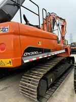 Excavatrice sur chenilles hydraulique Doosan DX300LC-9C d'occasion, faible nombre d'heures, bon état, prête à l'emploi, vente directe usine