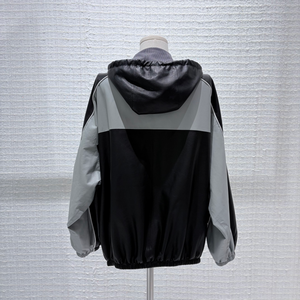 Veste en cuir de basketball pour <span class=keywords><strong>femme</strong></span> ultra-fine en peau de mouton, à blocs de couleur, zippée, à capuche, cintrée à la taille, pour l'extérieur - Product Image 4