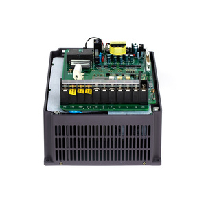 อินเวอร์เตอร์ปั๊มโซลาร์ AC 3 เฟส แบบเฟสเดียว 380V 7.5kw 11kw 15kw สำหรับปั๊มจุ่ม - Product Image 4