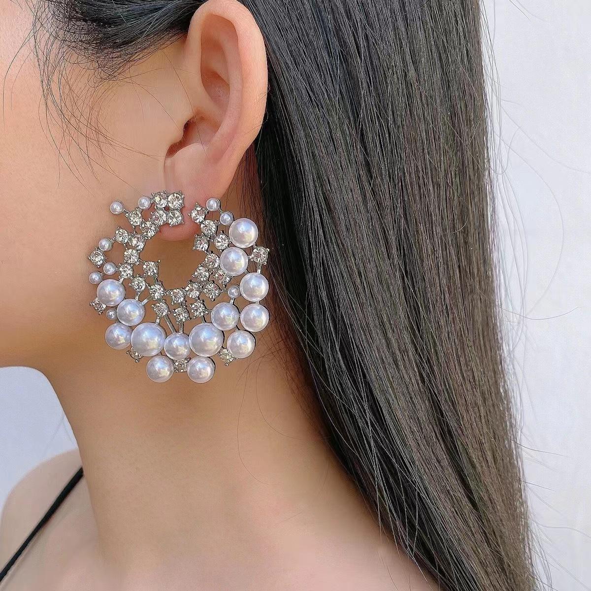 How to Choose Crystal Glass Drop Earrings: A Complete Buying Guide