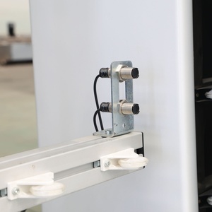 Hệ thống làm đầy chất hút ẩm tự động tốc độ cao cho máy móc kính hai lớp - Product Image 4