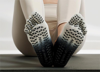 Chaussette de yoga à sangle croisée Chaussette de yoga Pilates de couleur dégradée Chaussette de studio pour yoga et pilates