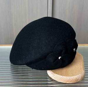 CL8220 CD Chapeau Cloche Unisexe en Feutre de Laine 100% Quatre Saisons Élégant et Habillé avec Fleur Nouvelle Tendance Vente en Gros - Product Image 5