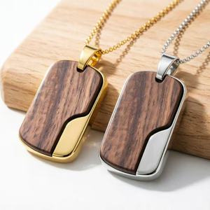 Collar Colgante Moderno Minimalista <span class=keywords><strong>de</strong></span> Acero Inoxidable con Incrustaciones <span class=keywords><strong>de</strong></span> Madera, Joyería Geométrica Chapada en Oro Pálido con Acabado Pulido <span class=keywords><strong>de</strong></span> Alto Brillo <span class=keywords><strong>para</strong></span> Hombre - Product Image 2
