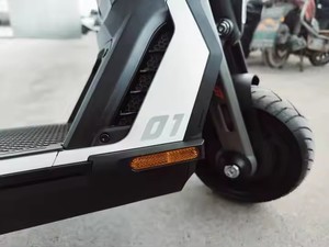 2024 prix d'usine <span class=keywords><strong>Ninebot</strong></span> GT13000W 60 km/h 70 KM Range E Scooter pour adulte - Product Image 4