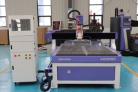 Chine ACCTEK Routeur CNC ATC de petite taille 1200*1200mm avec 4 couteaux pour les petites entreprises de publicité Gravure et découpe acryliques