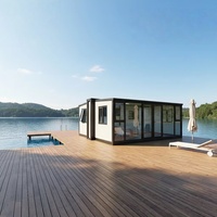 Maison conteneur extensible haut de gamme de 40 pieds avec panneaux sandwich, dotée de 3 chambres, d'une cuisine et d'une salle de bain, pour une séjour de luxe dans un cadre pittoresque
