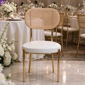Silla Chiavari de lujo con respaldo ovalado de ratán, metal cromado brillante, dorada, para bodas, eventos, banquetes, fiestas, hoteles, restaurantes. - Product Image 1