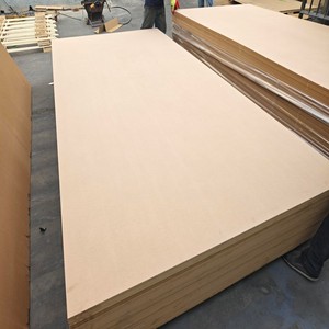 Tablero de madera de densidad media (MDF) de alta calidad, precio de fábrica, estilo liso y <span class=keywords><strong>melamina</strong></span> - Product Image 1