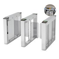 Barrières de contrôle d'accès à reconnaissance faciale, portails battants, tourniquets rapides, panneaux de porte en acier inoxydable et matériaux ABS