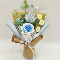 Cadeau de la Saint-Valentin, magnifique bouquet de fleurs en crochet bleu, fleurs tricotées, plantes en crochet pour cadeaux de femmes
