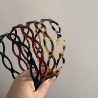 Serre-têtes tendance Genya en acétate avec maillons torsadés, design écaille de tortue, accessoires pour cheveux pour femmes