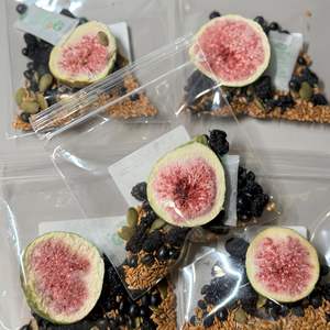 شاي بذور الكتان والتين، شاي مغذي للدورة الشهرية للنساء، شاي التوت، شاي الإلهة، كيس 20 جرام - Product Image 4