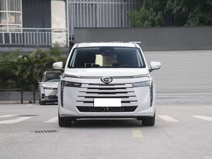 Opérateur professionnel de <span class=keywords><strong>commerce</strong></span> électronique de véhicules hybrides Guangzhou <span class=keywords><strong>Automobile</strong></span> Passen avec une excellente maîtrise de l'anglais et un dépôt - Product Image 5