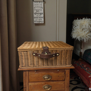 Yiqiang Giỏ mây đan tay hộp phân loại mỹ phẩm Hộp Quà Tặng cầm tay Giỏ Dã Ngoại Retro nông thôn Hộp đựng quần áo - Product Image 5