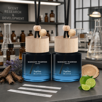 Difusor de Coche Colgante TopOne Premium de 8 ml, Botella de Vidrio Grueso Recargable con Fragancia de Aceites Esenciales para Decoración Interior de Automóviles de Lujo