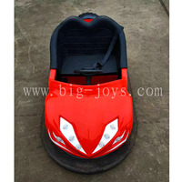Voitures tamponneuses électriques pour enfants Amusant intérieur/extérieur en plastique et fibre de verre Aire de jeux Parc d'attractions Autos tamponneuses pour les occasions publiques