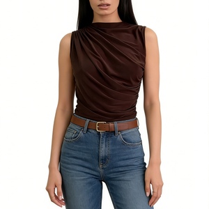 Top sin mangas asimétrico plisado con cuello simulado para mujer - Camisa casual de satén ajustada a la moda - Product Image 3