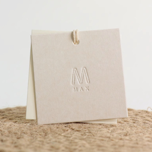 Sang Trọng Biểu Tượng Tùy Chỉnh PVC Đu Treo Tag Cho Phụ Nữ Của Vuông Nổi Quần Áo Màu Hồng Giày Giấy Thân Thiện Với Môi Thời Trang Thời Trang - Product Image 5