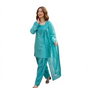 Ensemble Salwar traditionnel turquoise pour femme, longueur cheville, avec dupatta brodée, style indien et pakistanais, en coton, pour usage quotidien - Product Image 1
