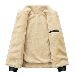Manteau en cuir épais tendance rétro pour homme, en cachemire d'agneau, nouvelle collection automne-hiver, avec revers en velours et rembourrage en coton. - Product Image 5