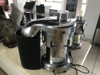 Presse à froid Commercial Heavy Duty Vertical Big Mouth Juicers Extracteurs Machine Extracteur de jus Presse-agrumes lent