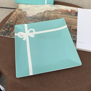 Juego de Vajilla de Cerámica de Alta Gama Serie Butterfly Bow, Caja de Regalo para Inauguración de Casa, Venta al Por Mayor - Product Image 2