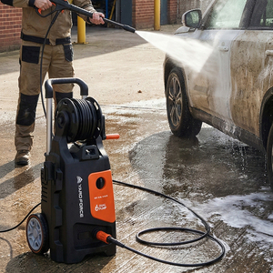<span class=keywords><strong>Nettoyeur</strong></span> <span class=keywords><strong>haute</strong></span> <span class=keywords><strong>pression</strong></span> à <span class=keywords><strong>batterie</strong></span> lithium Yard Force EW U15DU 2800W, 150 bars et 800 L/H pour le lavage de voitures - Noir - Product Image 5