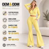 Ensemble de survêtement athleisure personnalisé pour femme, 2 pièces, en mélange de coton, comprenant un sweat à capuche court zippé et un pantalon évasé, modèle vierge