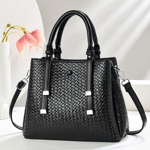 Bolso Tote Clásico para Mujer con Patrón de Cocodrilo, Correa Extraíble y Cierre de Botón en Cuero de Microfibra Beige - Product Image 2