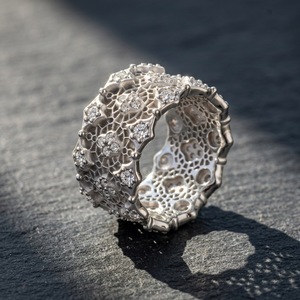 Luxury Yellow <b>Gold</b> <b>Cocktail</b> <b>Ring</b> With Round Moissanite Pave Setting Geometric Hollow Design For Women Party Jewelry - Product Image 5