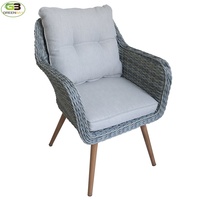 Ensemble de table et de chaises de salle à manger en métal traditionnel pour l'extérieur, sept pièces, pour jardin et terrasse, non pliable